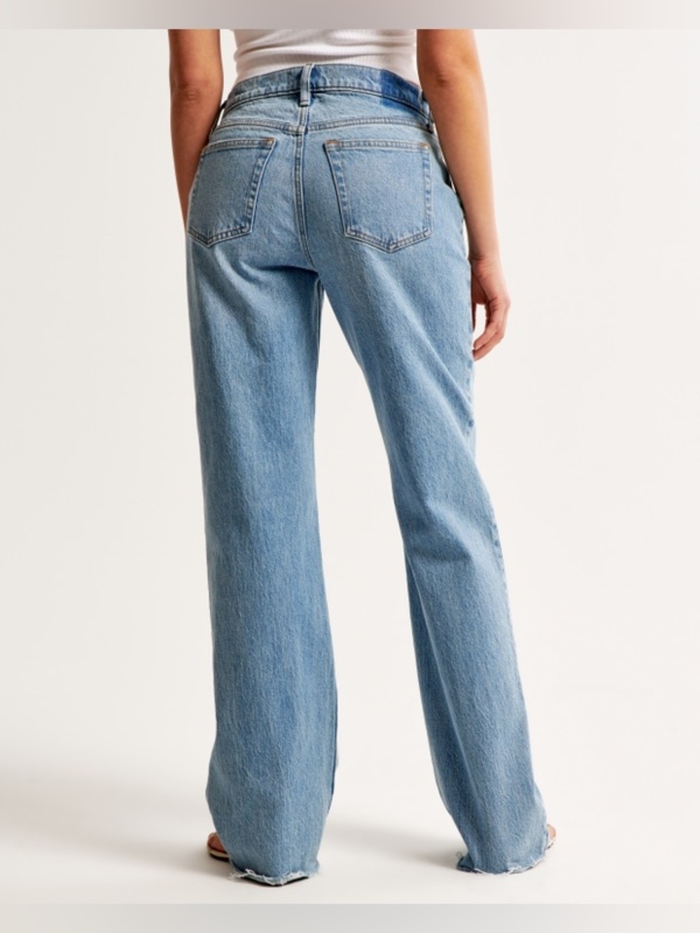 Abercrombie & Fitch Low Rise Baggy Jeans NWT - Picture 3 of 14
